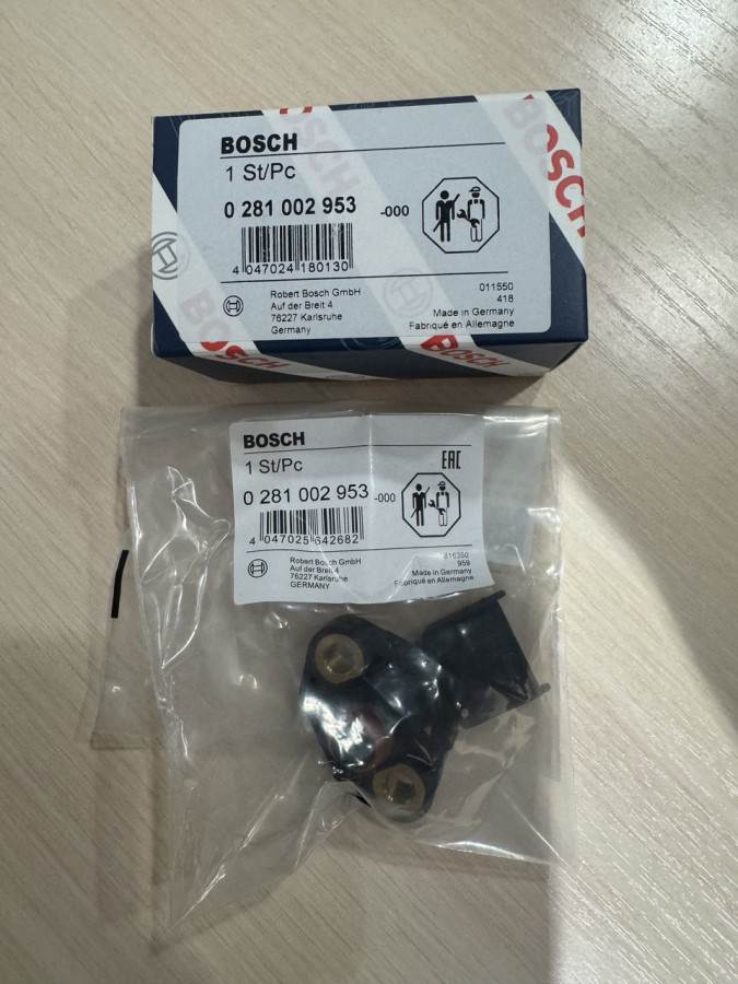 Датчик давления и температуры масла 0 281 002 953  BOSCH  |10