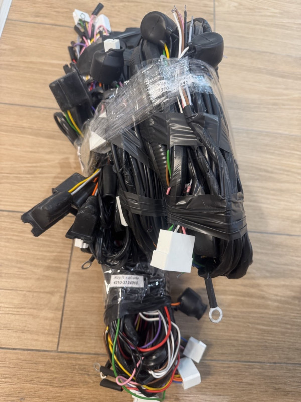 Проводка ( жгут проводов ) КАМАЗ -4310 полный комплект 4310-3724000