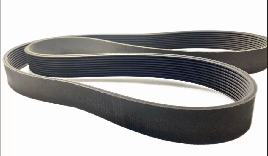 Ремень привода генератора и водяного насоса 10К1790СR