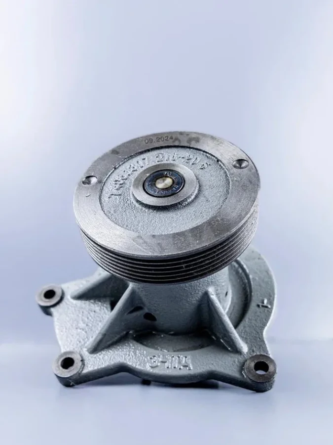 Насос водяной Эконом КАМАЗ 740.50-1307010-30