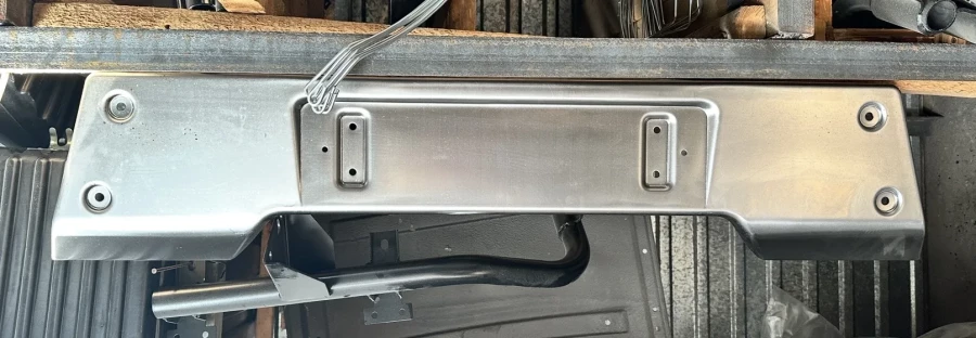 Бампер КАМАЗ рестайлинг 2 средний нижний элемент ( металл )