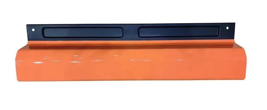 Накладка бампера КАМАЗ рестайлинг 2 центральная верхняя часть ( пластик )