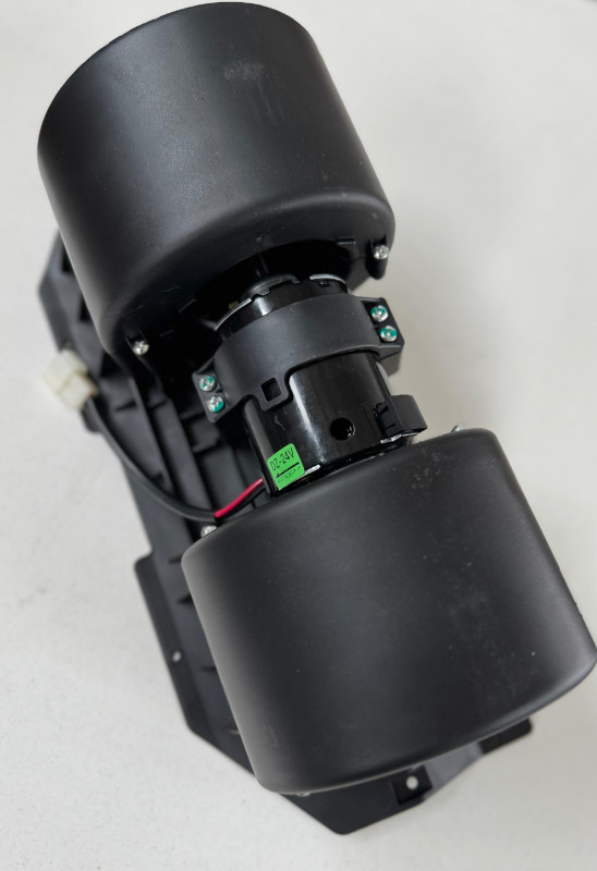 Мотор отопителя Howo HW76 WG1642822066