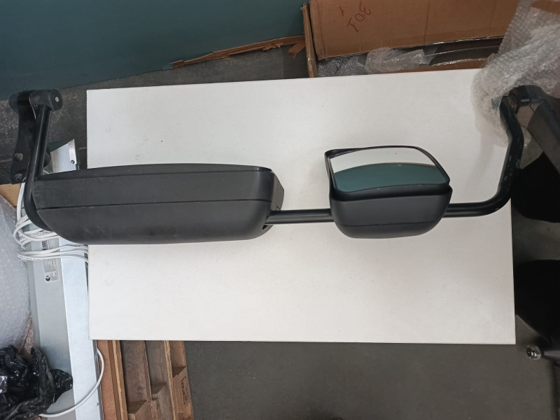 Зеркало (стойка в сборе) самосвал левое (2 зеркала) (МЕТАЛЛ) HOWO WG1692777010