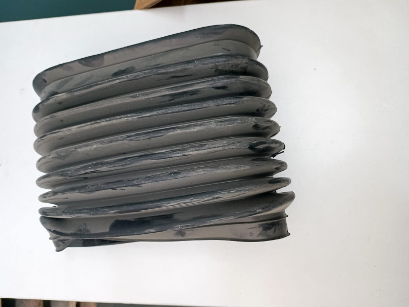 Гофра воздухозаборника резиновая HOWO гармошка WG9725190008