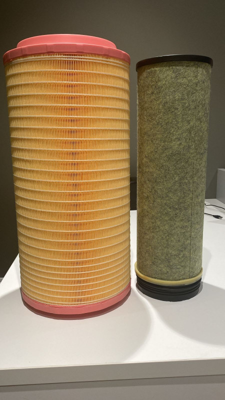 Фильтр воздушный комплект HOWO T5G и SITRAK C7H Комплект: WG9X25190061+WG9X25190062 BL40218